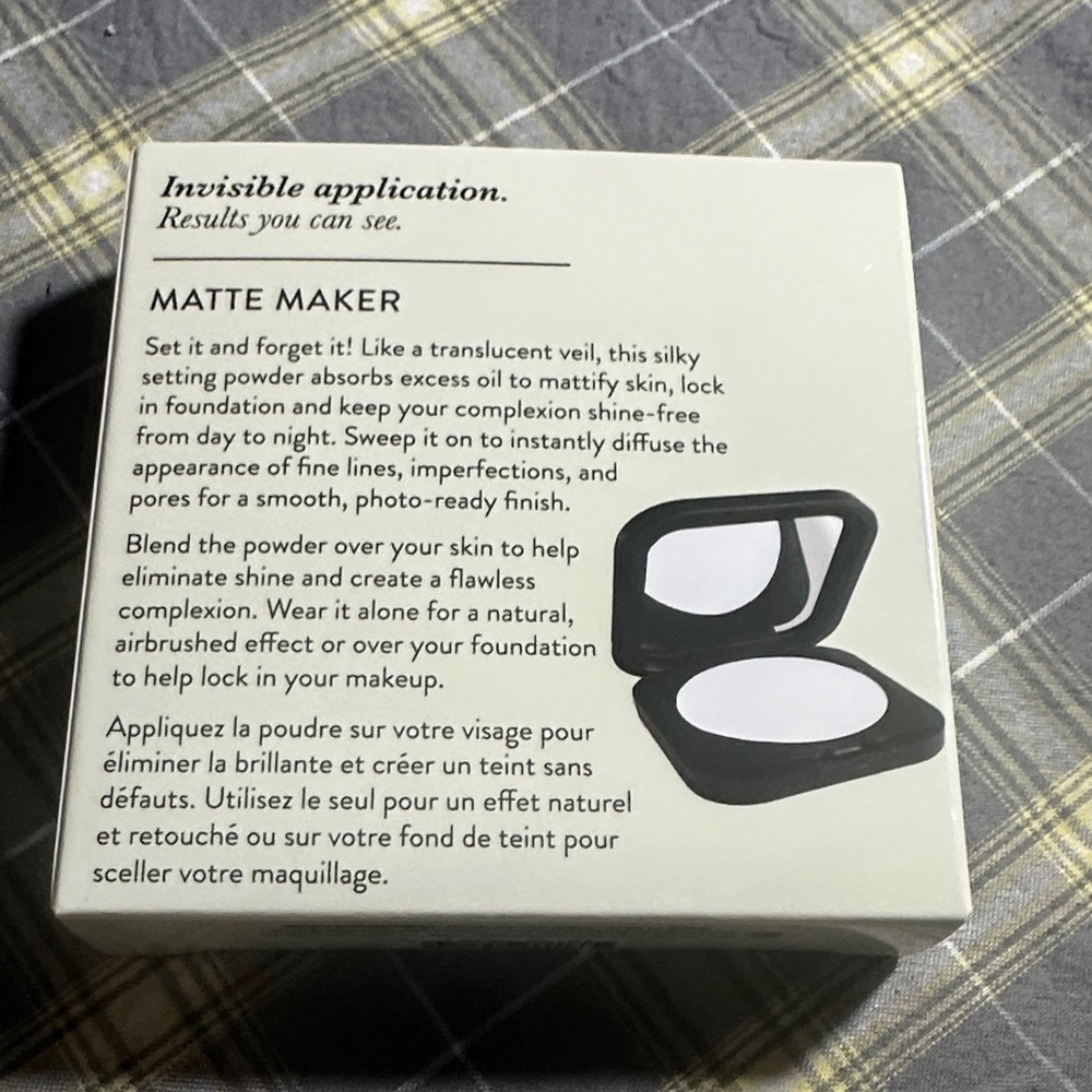 Laura Geller Matte Maker Setting Powder - Picture 5 of 8